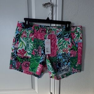 NWT Lilly Pulitzer short size 8